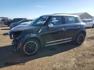 2016 MINI Countryman S z VIN WMWZC5C59GWU21416, wystawiony jako Copart lot #57477455 z przebiegiem 119 868 mil mil oraz Szkody całkowita. Historia ofert i sprzedaży dostępna na DreamBid. Obrazek 1.