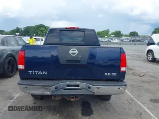 2007 Nissan Titan SE z VIN 1N6BA07B77N214250, wystawiony jako IAAI lot #42514141 z przebiegiem 184 576 mil mil oraz . Historia ofert i sprzedaży dostępna na DreamBid. Obrazek 16.