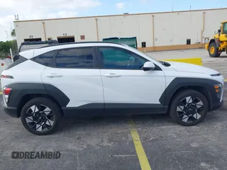 2024 Hyundai Kona SEL with VIN KM8HCCABXRU042463, listed as a IAAI auction lot 42090998 with 33,512 mi miles. Bid and sale history available at carsss.com. Image 13.