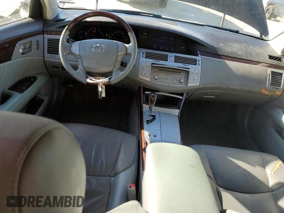 2008 Toyota Avalon XL z VIN 4T1BK36B68U296316, wystawiony jako Copart lot #43240775 z przebiegiem 174 726 mil mil oraz Szkoda całkowita • Salvage title. Historia ofert i sprzedaży dostępna na DreamBid. Obrazek 8.