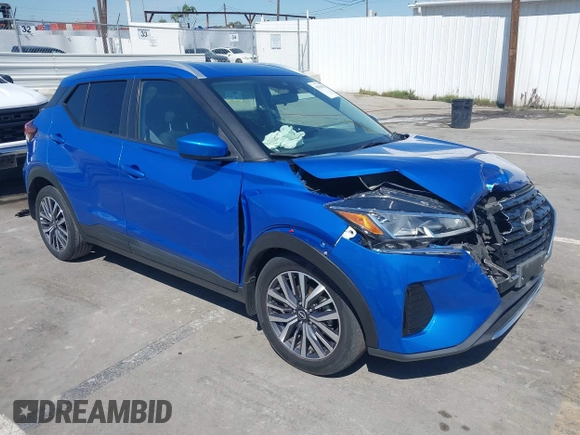 2022 Nissan Kicks SV with VIN 3N1CP5CV7NL509481, listed as a IAAI auction lot 41831963 with 29,977 mi miles. Bid and sale history available at carsss.com. Image 1.