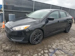 2018 Ford Focus SE z VIN 1FADP3F2XJL210358, wystawiony jako Copart lot #61497825 z przebiegiem 119 339 mil mil oraz Czysty tytuł • Clean title. Historia ofert i sprzedaży dostępna na DreamBid. Obrazek 1.