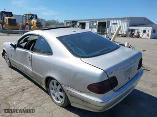 2001 Mercedes-Benz CLK-Class with VIN WDBLJ65G41F163119, listed as a IAAI auction lot 41865239 with 1 mi miles. Bid and sale history available at carsss.com. Image 3.