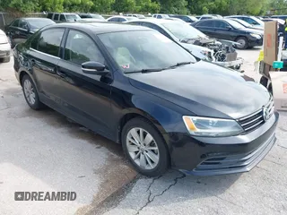 2015 Volkswagen Jetta SE z VIN 3VWD07AJ7FM306911, wystawiony jako IAAI lot #42173985 z przebiegiem 143 111 mil mil oraz . Historia ofert i sprzedaży dostępna na DreamBid. Obrazek 1.