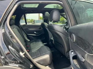 2017 Mercedes-Benz GLC 300 z VIN WDC0G4JB4HV010669, wystawiony jako Copart lot #58984365 z przebiegiem 141 073 mil mil oraz Tytuł czysty. Historia ofert i sprzedaży dostępna na DreamBid. Obrazek 6.
