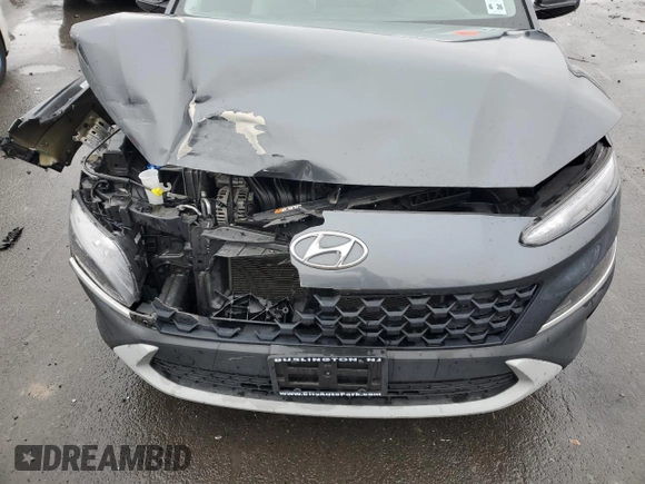 2022 Hyundai Kona SE with VIN KM8K2CAB4NU762134, listed as a Copart auction lot 43938845 with 45,684 mi miles and Salvage Title. Bid and sale history available at carsss.com. Image 11.