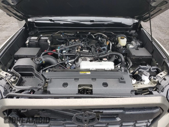 2025 Toyota Tacoma SR with VIN 3TMLB5JN5SM094925, listed as a Copart auction lot 48368325 with 428 mi miles and Clean Title. Bid and sale history available at DreamBid. Image 11.