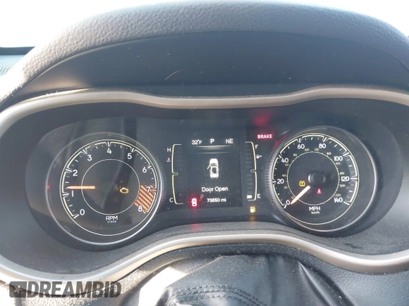 2014 Jeep Cherokee Latitude with VIN 1C4PJMCS7EW286546, listed as a IAAI auction lot 41398331 with 73,650 mi miles and . Bid and sale history available at DreamBid. Image 7.