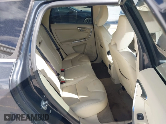 2015 Volvo XC60 T5 Drive-E Premier Plus with VIN YV440MDC7F2606774, listed as a IAAI auction lot 41564034 with 166,758 mi miles. Bid and sale history available at carsss.com. Image 8.