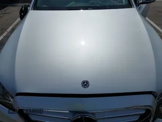 2018 Mercedes-Benz E 300 with VIN WDDZF4JB4JA427194, listed as a IAAI auction lot 42610082 with Not provided miles and . Bid and sale history available at DreamBid. Image 10.