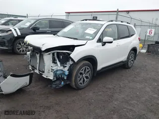 2024 Subaru Forester Premium with VIN JF2SKACC0RH507057, listed as a IAAI auction lot 41062991 with 9,597 mi miles. Bid and sale history available at carsss.com. Image 2.