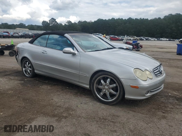 2004 Mercedes-Benz CLK 320 with VIN WDBTK65GX4T017827, listed as a Copart auction lot 71733924 with 139,585 mi miles and Salvage Title. Bid and sale history available at DreamBid. Image 4.