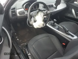 2005 BMW Z4 2.5i with VIN 4USBT335X5LR71029, listed as a Copart auction lot 42146655 with 80,813 mi miles and Salvage Title. Bid and sale history available at carsss.com. Image 8.