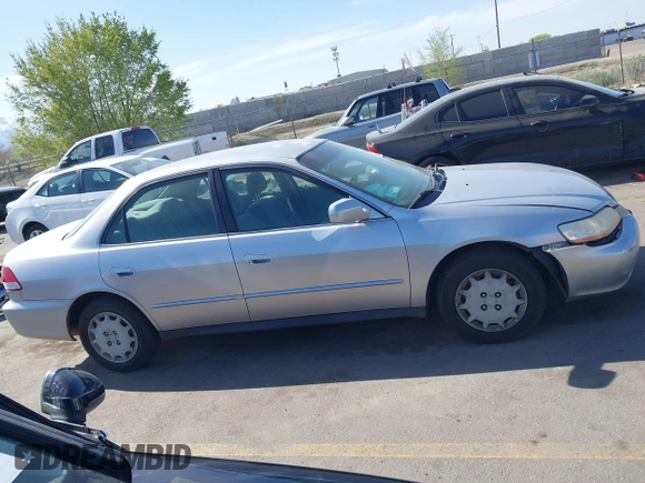 2001 Honda Accord LX with VIN JHMCG66531C014357, listed as a IAAI auction lot 42038445 with 171,864 mi miles and . Bid and sale history available at DreamBid. Image 13.