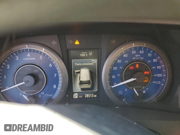 2018 Toyota Sienna LE Auto Access Seat with VIN 5TDKZ3DC3JS961968, listed as a Copart auction lot 76955644 with 28,513 mi miles and Salvage title. Bid and sale history available at DreamBid. Image 9.