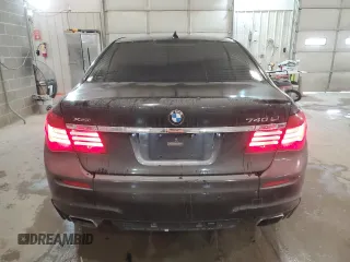 2013 BMW 7 Series 740Li xDrive with VIN WBAYF4C50DD127620, listed as a Copart auction lot 75655904 with 138,033 mi miles and Salvage title. Bid and sale history available at DreamBid. Image 6.