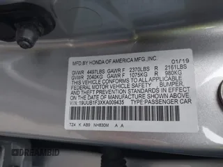 2019 Acura TLX with VIN 19UUB1F3XKA009435, listed as a IAAI auction lot 40999644 with 65,811 mi miles. Bid and sale history available at carsss.com. Image 9.
