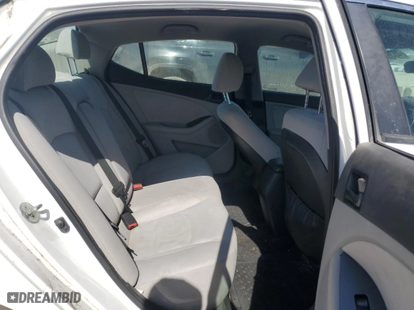 2014 Kia Optima LX with VIN 5XXGM4A72EG303258, listed as a Copart auction lot 48390925 with 184,229 mi miles and Salvage Title. Bid and sale history available at carsss.com. Image 10.