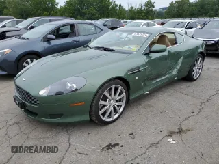 2005 Aston Martin DB9 z VIN SCFAD01A95GA02851, wystawiony jako Copart lot #63535783 z przebiegiem 40 729 mil mil oraz . Historia ofert i sprzedaży dostępna na DreamBid. Obrazek 1.