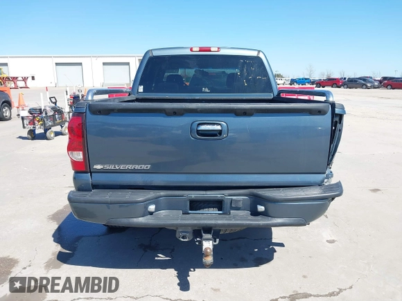 2007 Chevrolet Silverado 1500 LS with VIN 2GCEC13V771133752, listed as a IAAI auction lot 41767688 with 253,845 mi miles and . Bid and sale history available at DreamBid. Image 16.