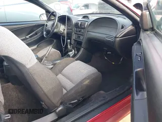 1996 Ford Mustang GT с VIN 1FALP42X2TF163881, выставлен на аукционе IAAI как лот 42342549 с пробегом 92 660 миль миль и . История ставок и продаж доступна на DreamBid. Изображение 5.