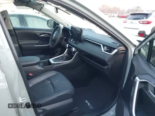 2023 Toyota RAV4 XLE Premium с VIN 2T3C1RFVXPW297723, выставлен на аукционе IAAI как лот 41795087 с пробегом 15 828 миль миль и . История ставок и продаж доступна на DreamBid. Изображение 5.