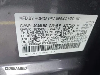 2019 Acura ILX w/Premium/A-Spec Pkg with VIN 19UDE2F8XKA003403, listed as a IAAI auction lot 40404184 with 68,680 mi miles. Bid and sale history available at carsss.com. Image 9.