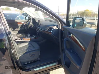 2018 Audi Q5 Premium Plus with VIN WA1BNAFY1J2126669, listed as a IAAI auction lot 41877318 with 44,397 mi miles. Bid and sale history available at carsss.com. Image 5.