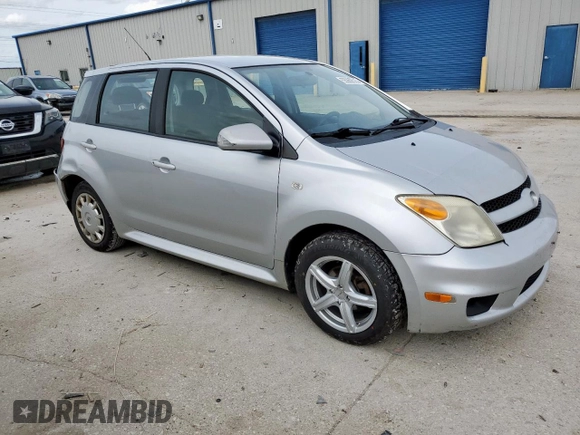 2006 Scion xA z VIN JTKKT624465008142, wystawiony jako Copart lot #55960525 z przebiegiem 80 650 mil mil oraz Szkoda całkowita • Salvage title. Historia ofert i sprzedaży dostępna na DreamBid. Obrazek 4.