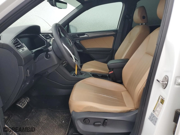 2022 Volkswagen Tiguan SE R-Line Black with VIN 3VVCB7AX0NM045036, listed as a Copart auction lot 45186875 with 65,336 mi miles and Salvage Title. Bid and sale history available at carsss.com. Image 7.