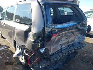 2017 Toyota Sienna LE Auto Access Seat с VIN 5TDKZ3DC9HS772056, выставлен на аукционе IAAI как лот 41435461 с пробегом 158 777 миль миль и . История ставок и продаж доступна на DreamBid. Изображение 6.