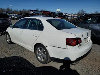 2009 Volkswagen Jetta Sedan SE with VIN 3VWRZ71K39M124969, listed as a Copart auction lot 47371375 with 173,506 mi miles and Salvage Title. Bid and sale history available at carsss.com. Image 2.