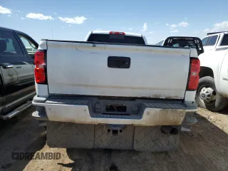 2016 GMC Sierra 3500HD Denali z VIN 1GT42YE80GF287355, wystawiony jako Copart lot #53024615 z przebiegiem 161 733 mil mil oraz Szkoda całkowita • Salvage title. Historia ofert i sprzedaży dostępna na DreamBid. Obrazek 6.
