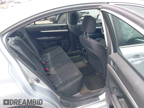 2014 Subaru Legacy Premium z VIN 4S3BMBC64E3035526, wystawiony jako IAAI lot #42254628 z przebiegiem 113 297 mil mil oraz . Historia ofert i sprzedaży dostępna na DreamBid. Obrazek 8.
