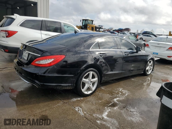2013 Mercedes-Benz CLS 550 with VIN WDDLJ7DB8DA080670, listed as a Copart auction lot 86738044 with 100,652 mi miles and Salvage title. Bid and sale history available at DreamBid. Image 3.