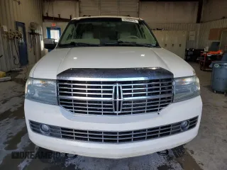 2008 Lincoln Navigator with VIN 5LMFU28598LJ10963, listed as a Copart auction lot 42096015 with 311,457 mi miles and Salvage Title. Bid and sale history available at carsss.com. Image 5.