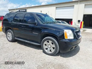 2007 GMC Yukon SLT z VIN 1GKFC13097J255130, wystawiony jako IAAI lot #42626117 z przebiegiem 250 099 mil mil oraz . Historia ofert i sprzedaży dostępna na DreamBid. Obrazek 1.