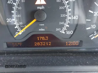 1997 Mercedes-Benz E-Class with VIN WDBJF72F1VA281514, listed as a IAAI auction lot 41586496 with 283,212 mi miles. Bid and sale history available at carsss.com. Image 7.