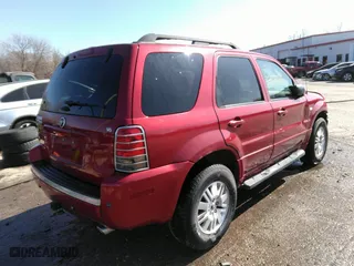 2007 Mercury Mariner Premier with VIN 4M2CU87197KJ15025, listed as a IAAI auction lot 35987125 with 167,484 mi miles. Bid and sale history available at carsss.com. Image 4.