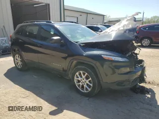 2015 Jeep Cherokee Sport z VIN 1C4PJMAB7FW673828, wystawiony jako Copart lot #55043725 z przebiegiem Nie podano mil oraz Szkoda całkowita • Salvage title. Historia ofert i sprzedaży dostępna na DreamBid. Obrazek 4.