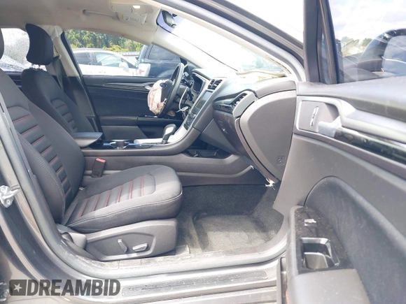 2016 Ford Fusion SE Hybrid с VIN 3FA6P0LU6GR127095, выставлен на аукционе IAAI как лот 42013324 с пробегом 134 474 миль миль и . История ставок и продаж доступна на DreamBid. Изображение 5.