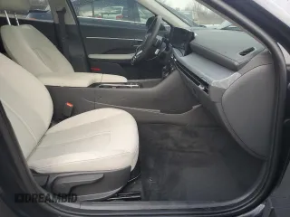 2024 Hyundai Sonata SEL z VIN KMHL14JA2RA409807, wystawiony jako Copart lot #53393045 z przebiegiem 5 661 mil mil oraz Szkoda całkowita • Salvage title. Historia ofert i sprzedaży dostępna na DreamBid. Obrazek 7.
