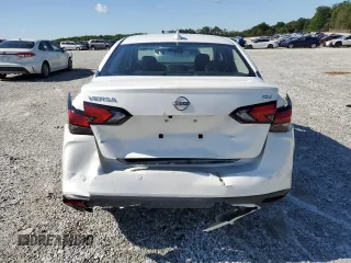 2024 Nissan Versa SV z VIN 3N1CN8EV6RL877256, wystawiony jako Copart lot #55314635 z przebiegiem 4 750 mil mil oraz Szkoda całkowita • Salvage title. Historia ofert i sprzedaży dostępna na DreamBid. Obrazek 6.