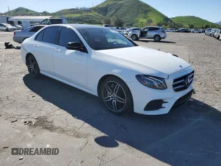 2019 Mercedes-Benz E-Class E 300 with VIN WDDZF4JB7KA605701, listed as a Copart auction lot 38572993 with 60,909 mi miles. Bid and sale history available at carsss.com. Image 4.