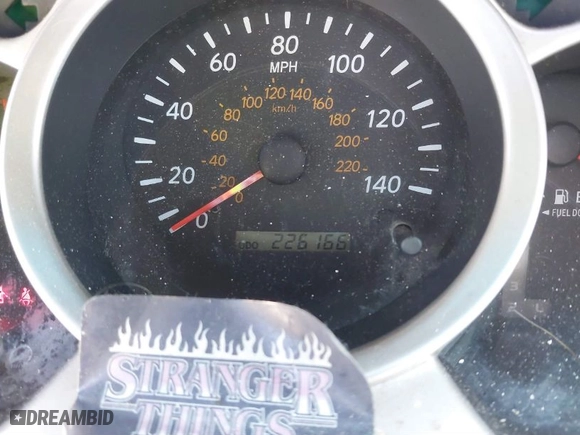 2005 Toyota Highlander with VIN JTEDP21AX50073749, listed as a IAAI auction lot 41682648 with 226,166 mi miles. Bid and sale history available at carsss.com. Image 7.