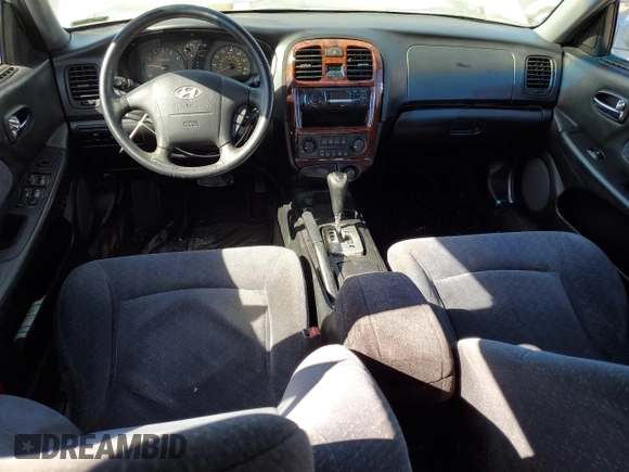 2005 Hyundai Sonata GL with VIN KMHWF25S25A129482, listed as a Copart auction lot 81823244 with 247,656 mi miles and Clean Title. Bid and sale history available at carsss.com. Image 8.