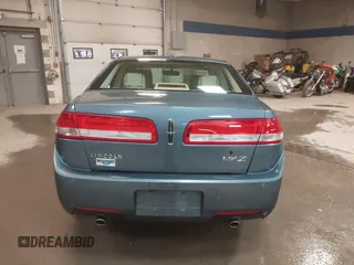 2012 Lincoln MKZ z VIN 3LNHL2GC1CR837698, wystawiony jako IAAI lot #41877061 z przebiegiem 129 411 mil mil oraz . Historia ofert i sprzedaży dostępna na DreamBid. Obrazek 16.