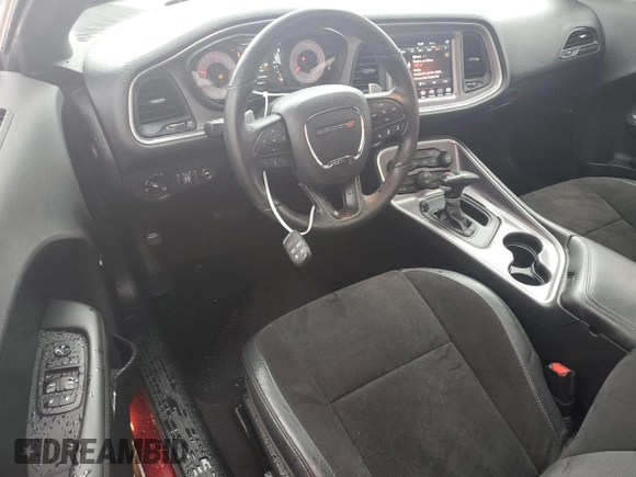 2019 Dodge Challenger R/T z VIN 2C3CDZBT3KH521858, wystawiony jako Copart lot #47658705 z przebiegiem 57 475 mil mil oraz Szkoda całkowita • Salvage title. Historia ofert i sprzedaży dostępna na DreamBid. Obrazek 8.