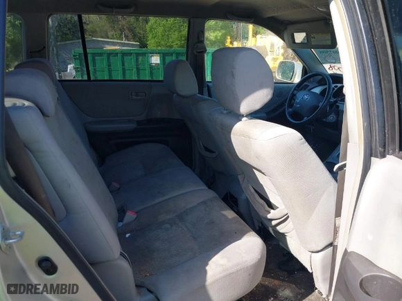 2005 Toyota Highlander with VIN JTEDP21A350050118, listed as a IAAI auction lot 41997508 with 173,675 mi miles. Bid and sale history available at carsss.com. Image 8.