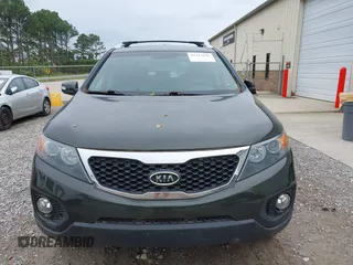 2012 Kia Sorento LX with VIN 5XYKT3A65CG254788, listed as a IAAI auction lot 42213355 with 137,772 mi miles and . Bid and sale history available at carsss.com. Image 6.
